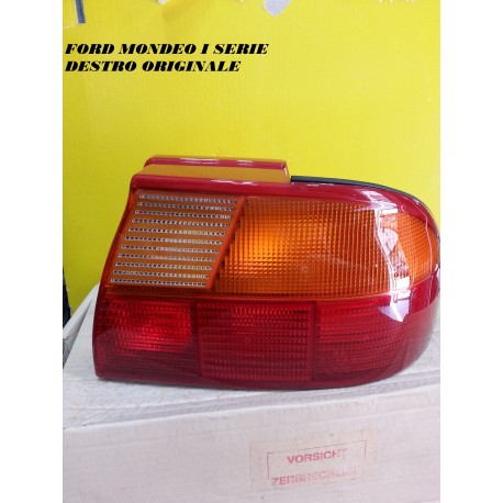 FORD MONDEO FARO FANALE POSTERIORE DIREZIONE VERSIONE BERLINA ANNO 1996 LATO DESTRO ORIGINALE FORD COD.93BG13A602AA NUOVO